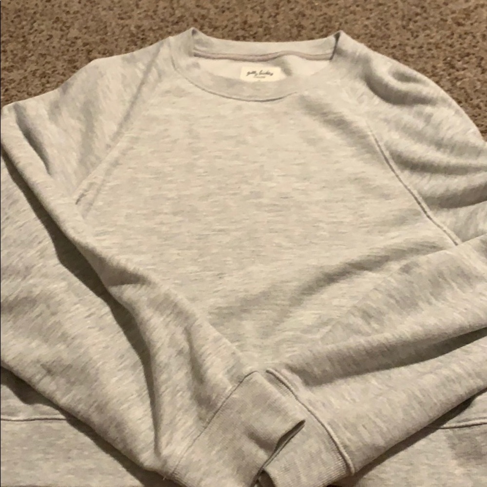 Light grey comfy crop top